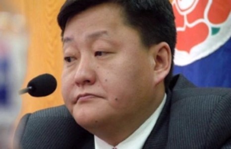 Ё.Отгонбаярын эхнэр ”Би Отгоог улс төрөөс хурдан холд гэж хэлсэн шүү дээ” гэж уйлсаар далан булчирхайгаа тоочжээ