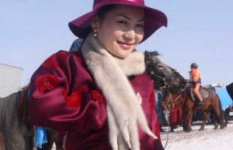 Дуучин Баясгалан: Алтантүрүүг ирж хоноход нь үнэхээр ядраад өглөө босч чадаагүй