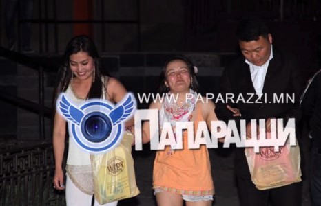 “Шуранхай” хамтлагийн Номикогийн улаа бутарсан хацар,шинэхэн дурлал