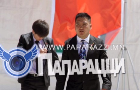 Хаа ч явсан цуг гэж мэдээрэй