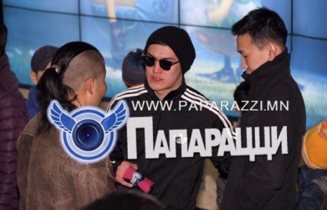 Брэнд хөөгч Бэки