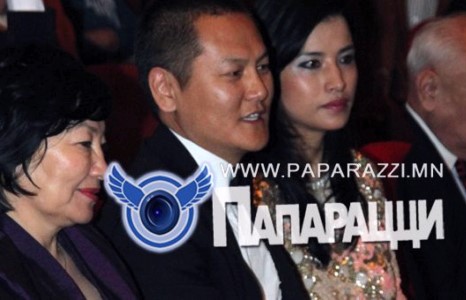 Талхны үнэ мэддэггүй сайдын тансаглал