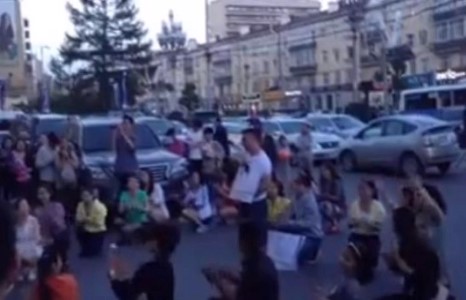 Надтай гэрлээч [Монгол видео]