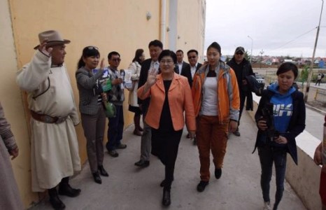 Хатууд зөөлөн, зөөлөнд хатуу байхыг Дорнодчууд Н.Удвалд захилаа