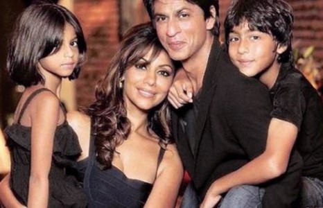 Шах Рух Хан хүүхдийнхээ хүйсийг шалгуулж, хууль зөрчсөн үү