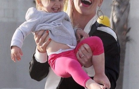 Пинк охины хамт