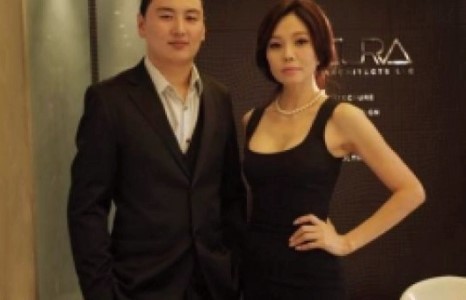 47 настай мөртлөө,20-той залуустай үерхдэг топод атаархмаар