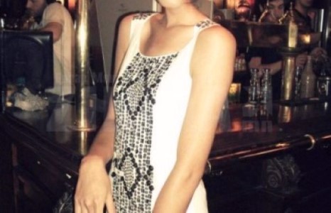 Гей мисс Энхриймаа -н зургуудаас