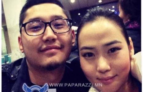 Гэрлэх хүртлээ эротик кинонд тоглоно гэж ярьдаг ”Мөрөөдлийн театр”-ын залуу жүжигчин О.Дөлгөөн найз залуутай болжээ. 