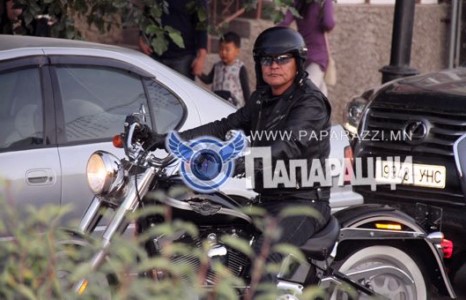 Рок Мөнхсайханы чамин гоёо