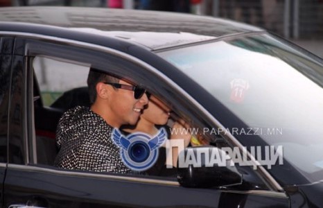 Дарга хадам аавтай, дуучин залуу Мийгаа