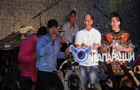 “Камертон”-ны залуус бие биенээ үнэхээр санажээ