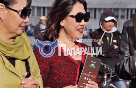 Амьдралын өмнө сөхрөөгүй бүсгүй заяа