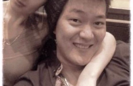 Дуучин Амархүү хайртай бүсгүйдээ гарынхаа хоолыг хийж өгчээ