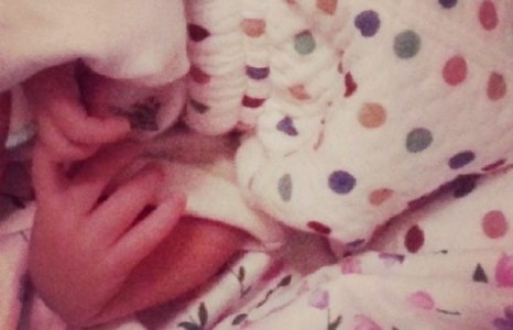 Мисс Бадамгэрэлийн төрөөд 7 хоноогүй ханхүүгийнх нь зураг