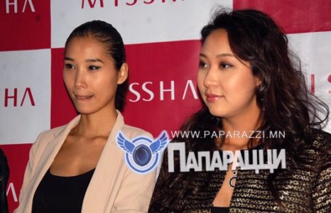 “Andra”-гийн адтай бүсгүйчүүд