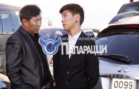 “Ноён солиот” хүүтэйгээ хамт