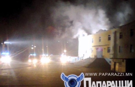 Нарантуул 2 худалдааны төвд гал гарлаа