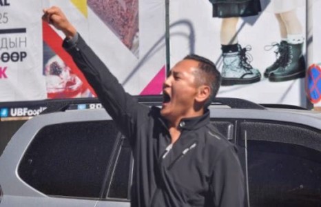 Ч.Ганхуяг уучлалт гуйжээ