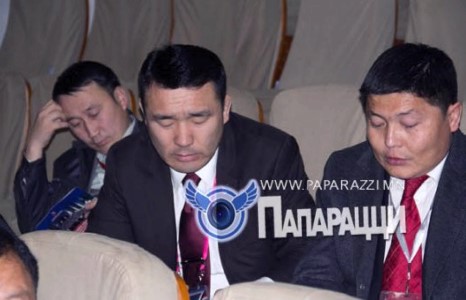 Аваргийн царайг “үрчлээс” чимэх болжээ