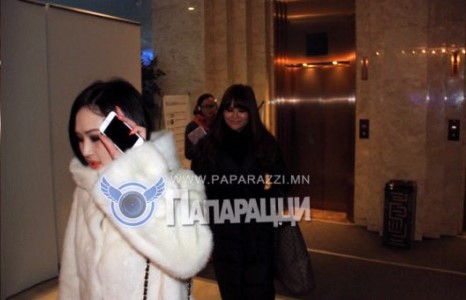 30 настай “ Гурван охин” хамлагийнхан