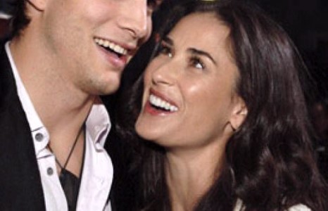  Деми Мур 5 сая долларын үнэтэй сүйн бөгжөө 250-хан мянган доллараар зарчихжээ 