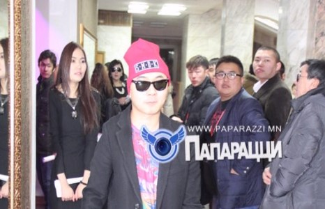 Реппер Цэцэ залуусыг манлайлна