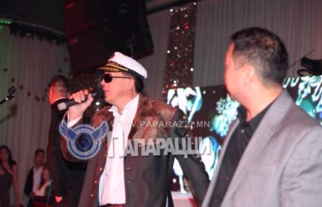 Хайрын дууны хаан эзэд “Xарш” хамтлаг 