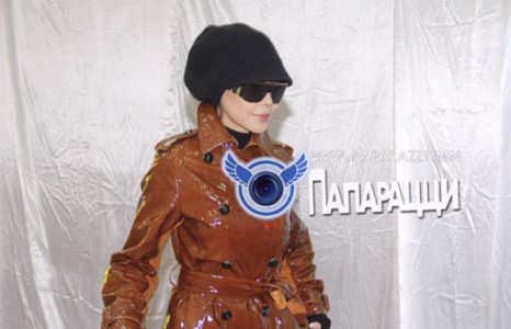 Мөнхийн залуу хатагтайн этгээд имидж