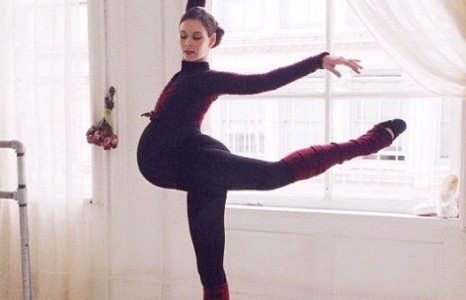 9 сартай жирэмсэн балетчин