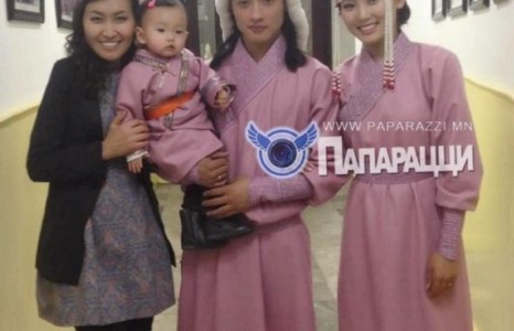 Дэлхийд ховор эрэгтэй уран нугараач МУСТА Э.Лхагва-Очир хуримаа хийлээ