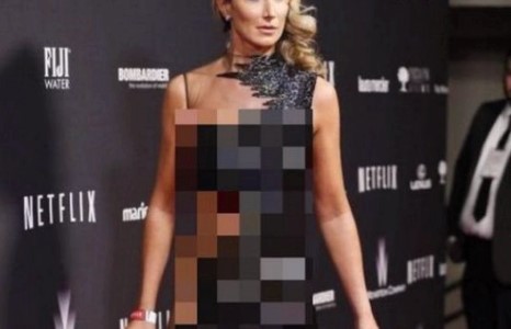 Victoria Hervey Golden Globe шагнал гардуулах ёслолын арга хэмжээнд нүцгэн ирэв