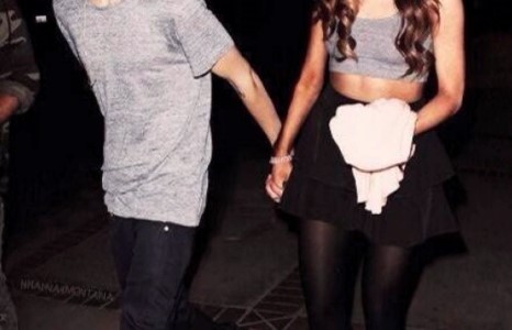 Жастин Биберын шинэ найз бүсгүй илчлэгдлээ