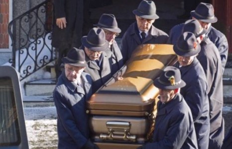 Монреалийн мафийн толгойлогчийг сүүлчийн замд нь үдлээ