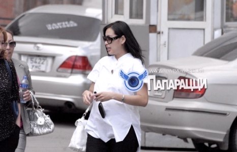 Жирэмсэн олны танил бүсгүйчүүлийн хайр хүрэм төрх