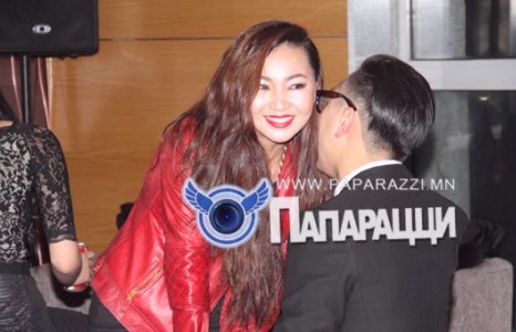 Жүжигчин Тамираа ээлжит амрагаа сонгожээ