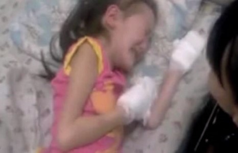 Эмчийн буруугаас болоод бяцхан охин амьдаараа тарчилж байна /видео/