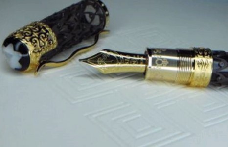 “Чингис хаан” үзэг 180 сая төгрөгийн үнэтэй