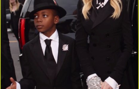 Маддона “ Grammy Awards 2014”-д найман настай хүүтэйгээ ирлээ