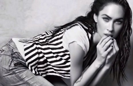 Холливуудын бүсгүйчүүдээс хэн нь 25 насандаа хамгийн үзэсгэлэнтэй байв? 