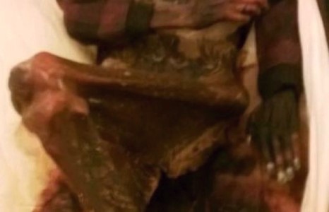 Хайртай хүнийхээ үхэлтэй эвлэрч чадалгүй, хамт амьдарсан найман тохиолдол