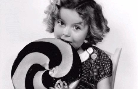 Буржгар үст Сүй буюу алдарт жүжигчин Шерли Темпл нас барлаа