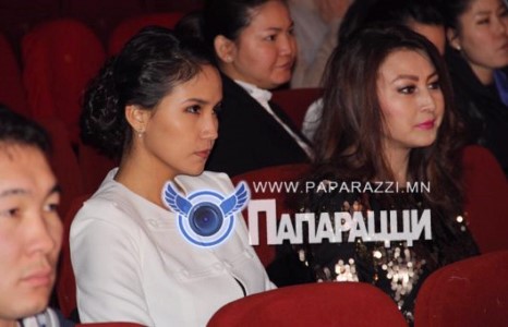 Дээд сургуулийн захирал, мисс 2-ын нөхөрлөл