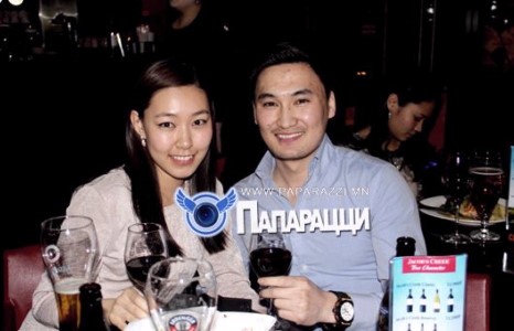 Хөтлөгч Чойжоо, найз бүсгүйдээ сэтгэлээ илчиллээ/ Бичлэг/