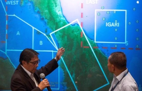 Алга болсон онгоц автомат нислэг дээрээ тавьсан байж