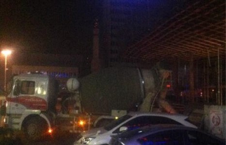 “Эко” констракшин Тэнгисийн хажуугын барилгаа шөнийн цагаар, бариад байна уу?