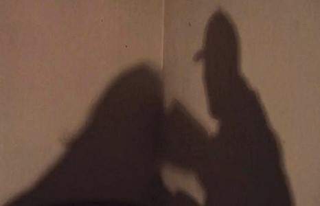 Охиныг нь хүчирхийлсэн гэх залуугийн амь насыг хөнөөжээ