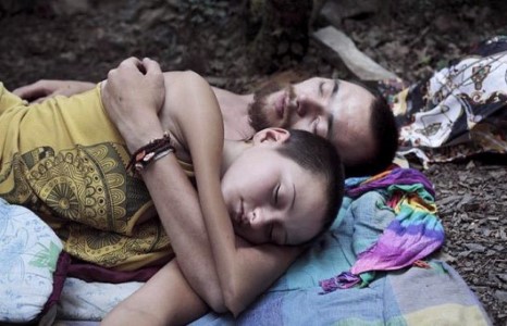 Бусдаас огт өөр амьдрал