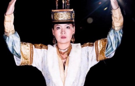 Жүжигчин Ганцэцэг “биеэ үнэлэгчид”-ийг жихүүцэв?