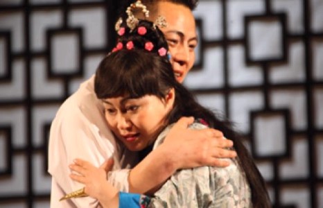 “Сэрүүн хасын нууц”-ын эзэд Гэгээн Муза-д ам бардам байна